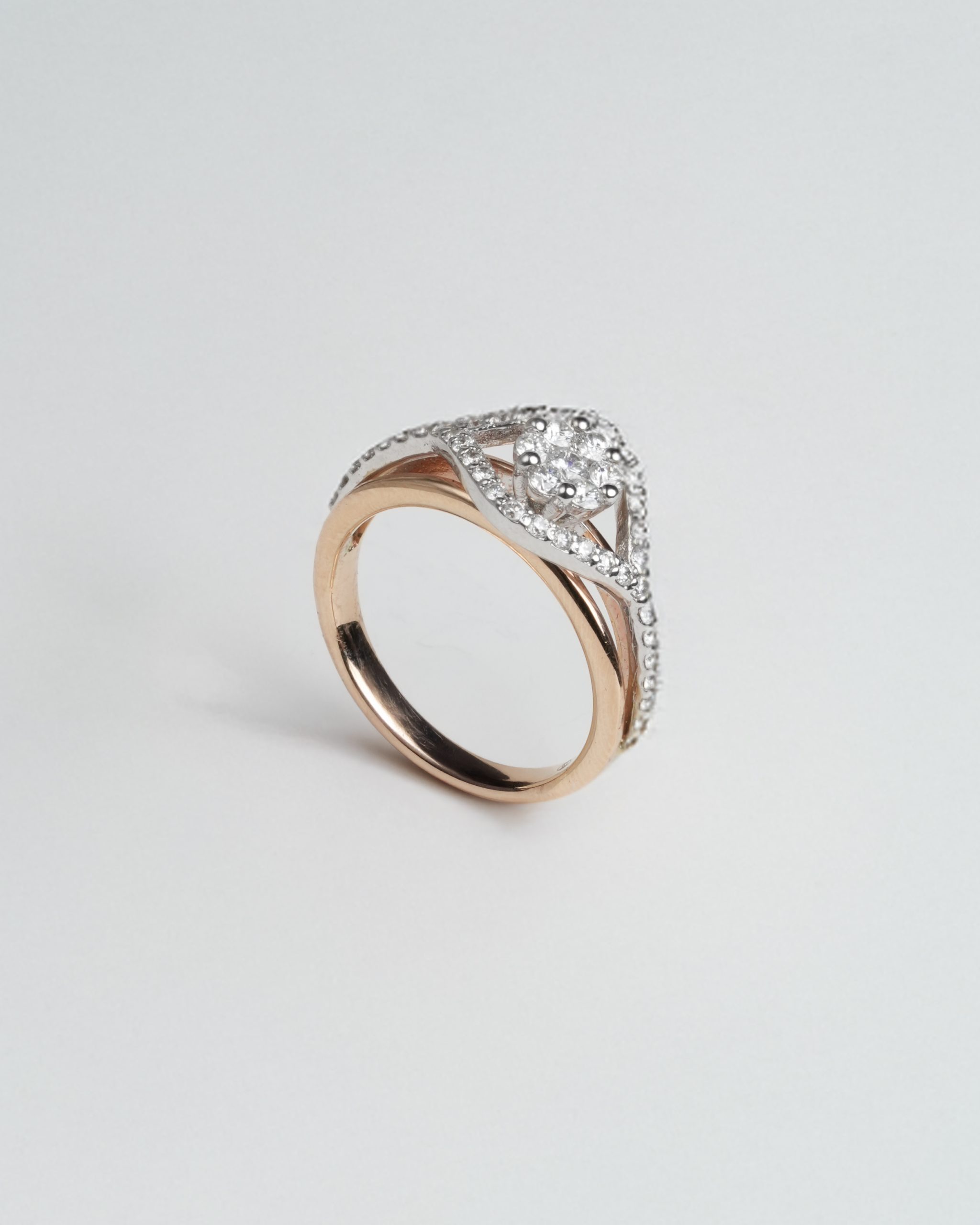 Lunara ring